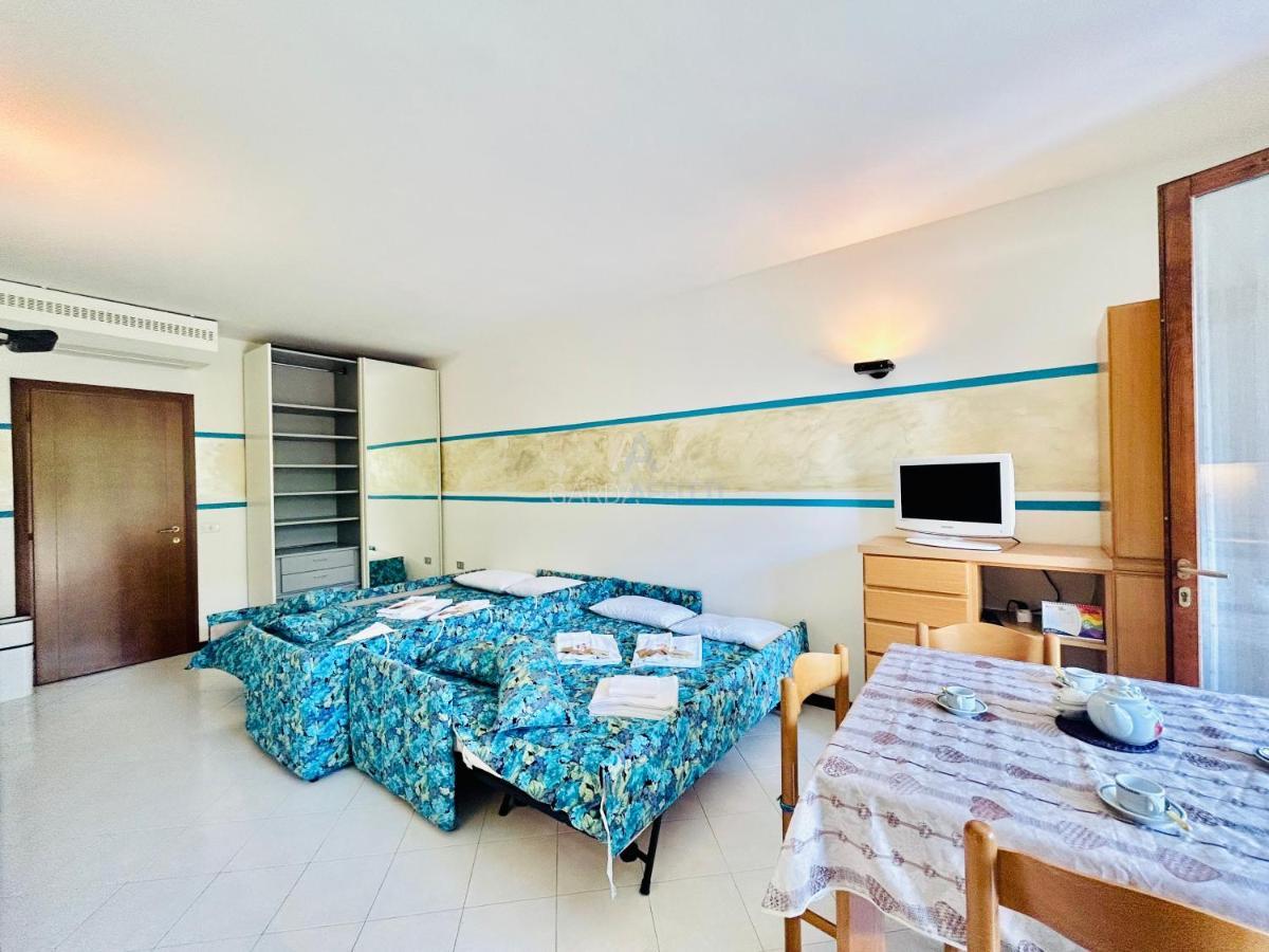 Perseo Apartment - 200M Dal Lago Di Garda Sirmione Luaran gambar