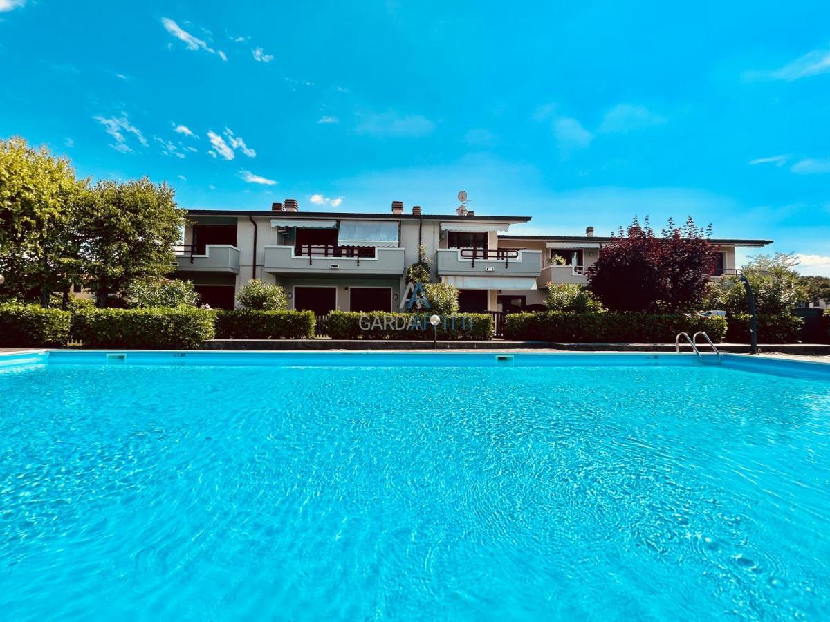 Perseo Apartment - 200M Dal Lago Di Garda Sirmione Luaran gambar