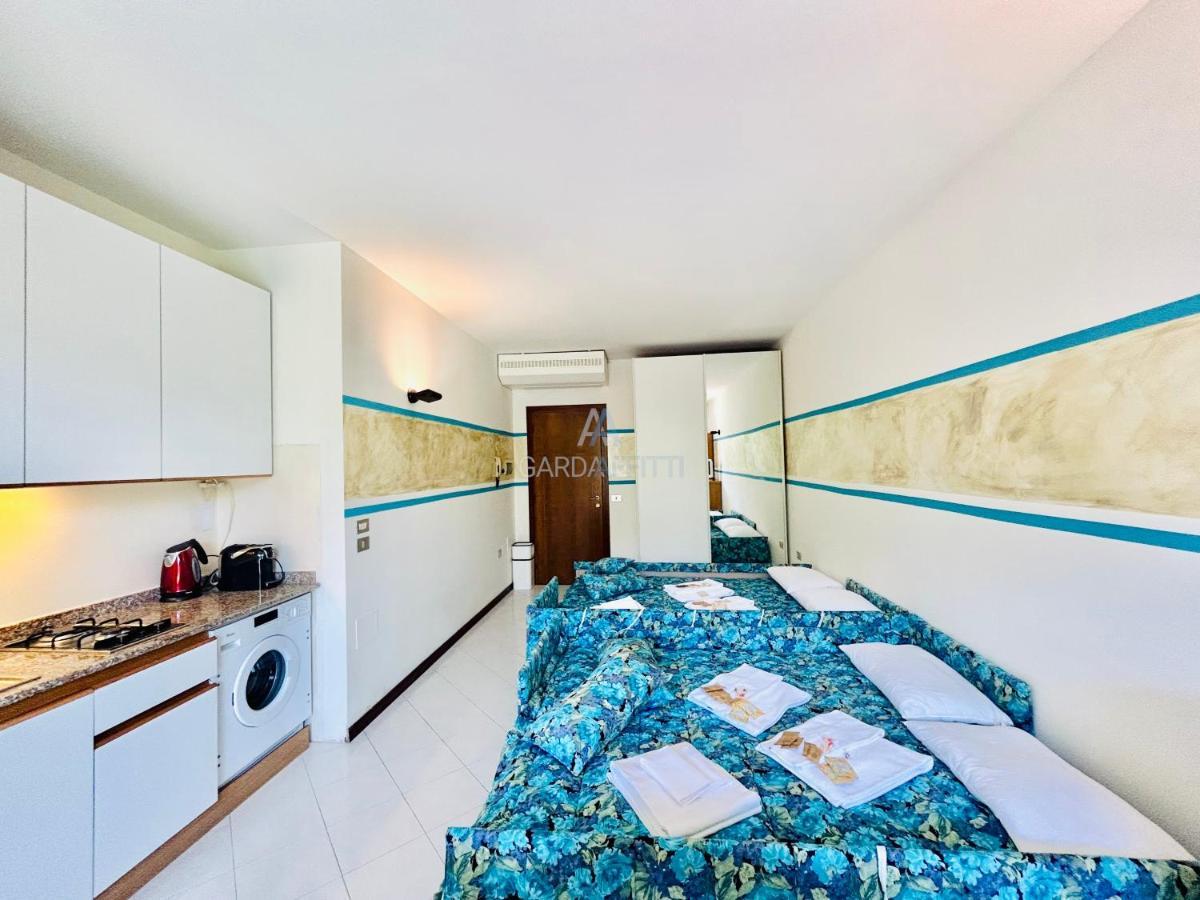 Perseo Apartment - 200M Dal Lago Di Garda Sirmione Luaran gambar